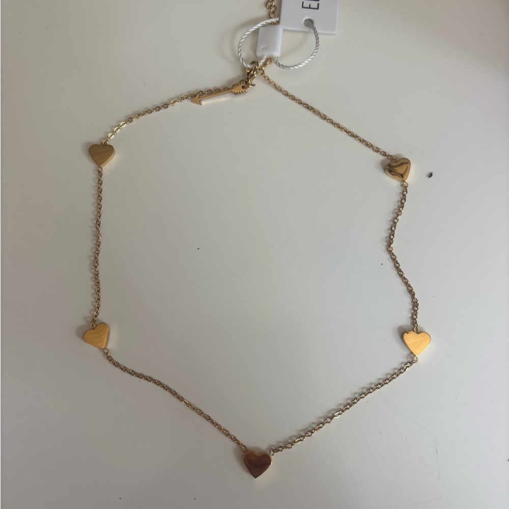 Chic Gold Heart Necklace